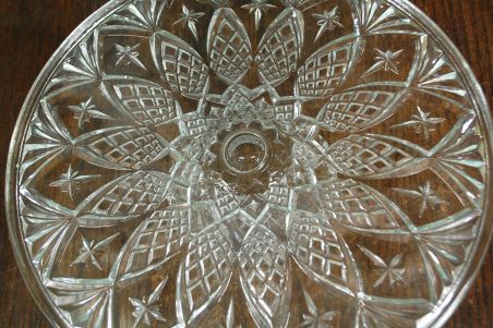 (n-7859) Klaasist/ kristallist tordivaagen jalal