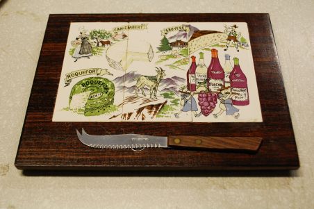 (n-7863) Lõikelaud noaga/ juustualus