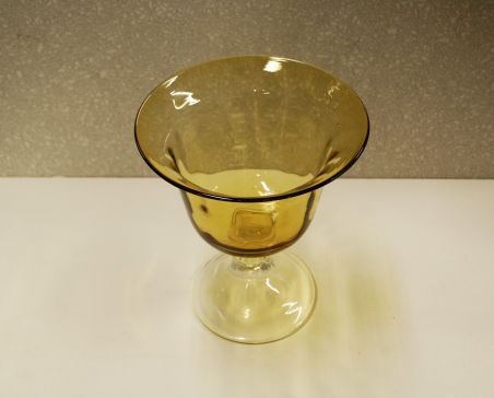 (n-7869) Kollane klaasist jalal kauss