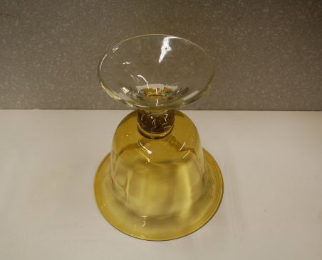 (n-7869) Kollane klaasist jalal kauss