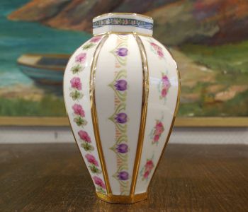 (n-7872) Lille dekooriga lillevaas 2