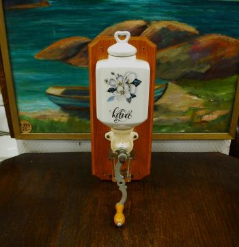 (n-7880) Porkert, seinapealne kohviveski