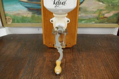 (n-7880) Porkert, seinapealne kohviveski