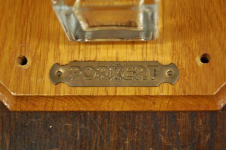 (n-7880) Porkert, seinapealne kohviveski