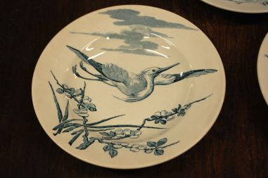 (n-7881)  Luneville, Depose antiiksed lindudega supi-pastatldrikud, 3tk