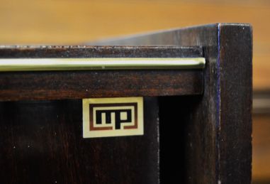 (L-826/1) Retro baarikapp