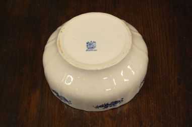 (n-7883/1) Boch Freres la Louviere, Grand Bouquet, kauss