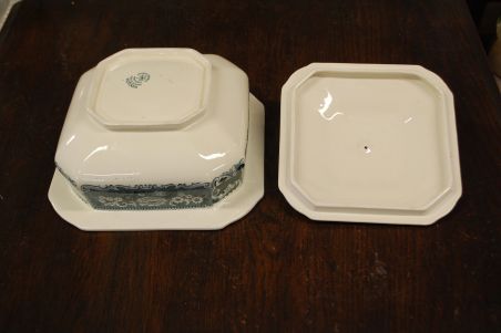 (n-7884) Maestricht, Societe Ceramique, Victoria, roheline tirin