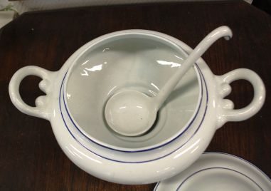 (n-7885) Suur käsitsimaalitud tirin, vaagen ja kulp komplektis