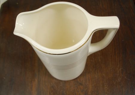 (n-7890) Maestricht, Societe Ceramique, suur kann