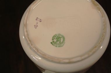 (n-7890) Maestricht, Societe Ceramique, suur kann