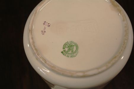 (n-7890) Maestricht, Societe Ceramique, suur kann