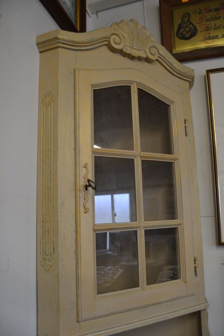 (L-827) Nurga seinakapp