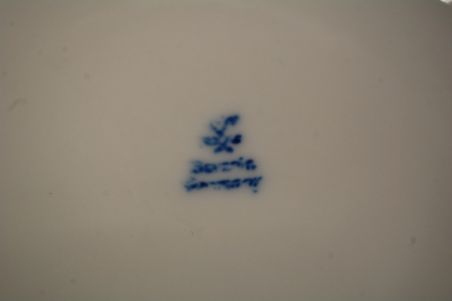 (n-7894) Bavaria, valge tirin