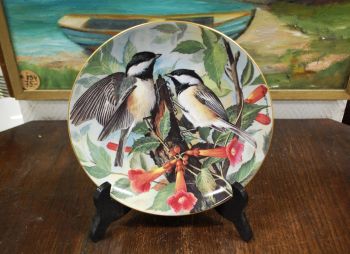 (n-7899/1) Limoges, Limited First Edition Basil Ede, kollektsioontaldrik Black-Capped Chickadee