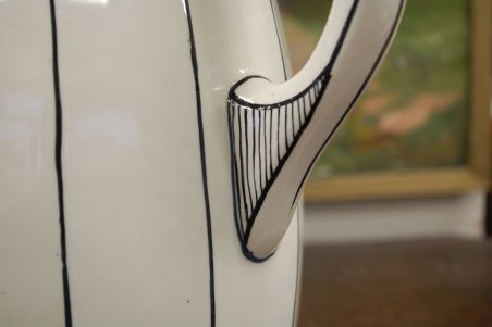 (n-7902) A.M.C käsitsimaalitud suur kann