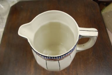 (n-7902) A.M.C käsitsimaalitud suur kann