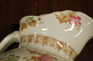 (n-7903) Suur uhke kann