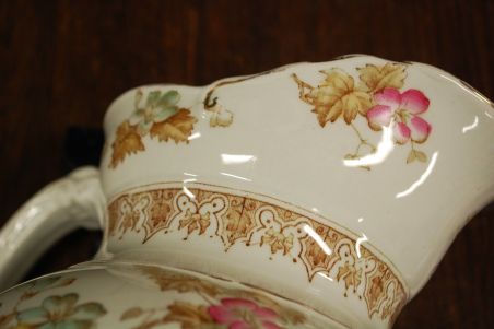 (n-7903) Suur uhke kann