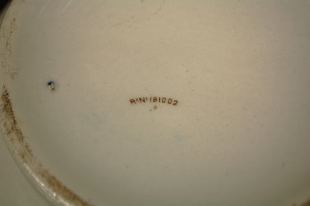 (n-7903) Suur uhke kann