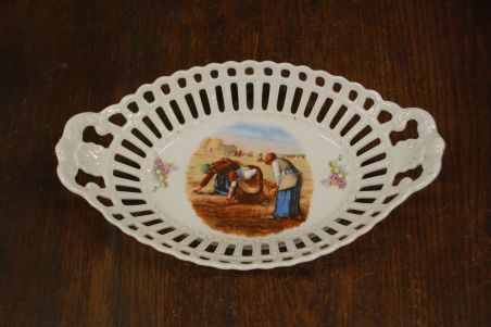 (n-7905) Jean-Francois Millet, The Gleaners pitsiline vaagen-kauss