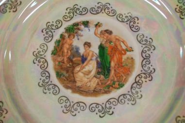 (n-7906) Pärlmutterpinnaga kena vaagen "Madonna"