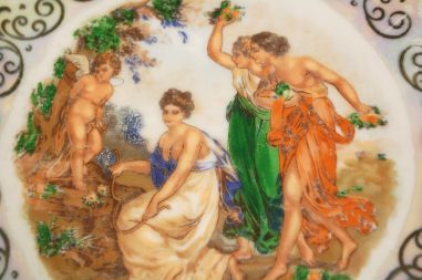 (n-7906) Pärlmutterpinnaga kena vaagen "Madonna"