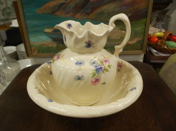 (n-7907) Staffordshire England, suur kann ja kauss "Lõvilõuad"