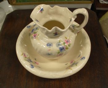 (n-7907) Staffordshire England, suur kann ja kauss "Lõvilõuad" 2