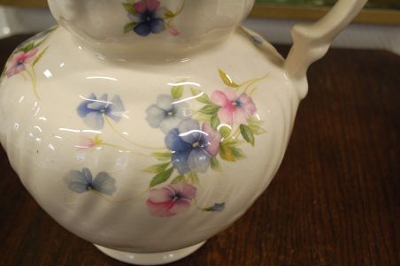 (n-7907) Staffordshire England, suur kann ja kauss "Lõvilõuad"