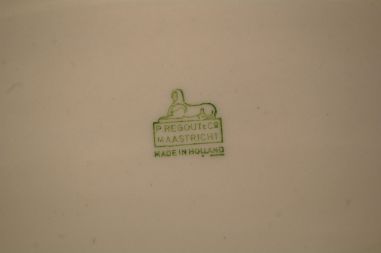 (n-7908/3) Petrus Regout & Co Maastricht, ovaalne kauss