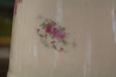 (n-7910) Petre a Baudour, uhke kann