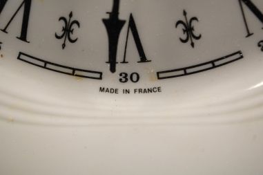 (n-7915) Hangarter, portselanist seinakell