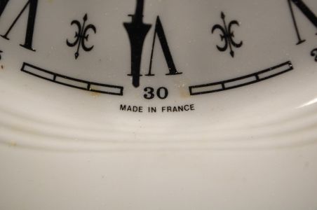 (n-7915) Hangarter, portselanist seinakell