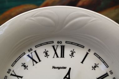 (n-7915) Hangarter, portselanist seinakell