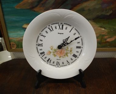 (n-7915) Hangarter, portselanist seinakell