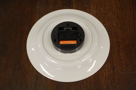 (n-7915) Hangarter, portselanist seinakell