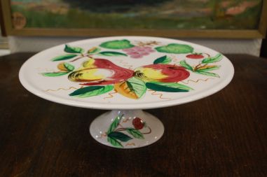 (n-7917) Käsitsimaalitud puuviljadega jalal tordivaagen