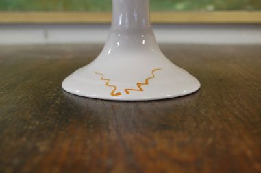 (n-7917) Käsitsimaalitud puuviljadega jalal tordivaagen