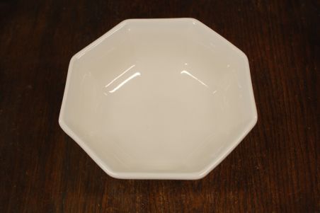 (n-7920) Royal, valge jalal kauss