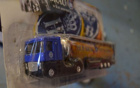 (n-7685) Reklaam mudelautod 6 tk