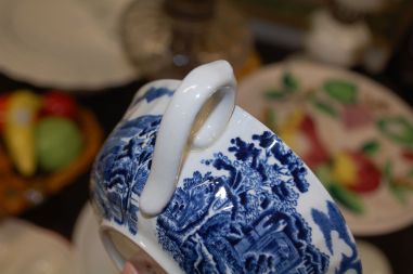 (n-4147) Staffordshire Barrats, Old Castle, puljongitassid-taldrikud, 3tk