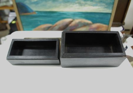 (n-7929) Metallkaantega puidust karbid, 2tk