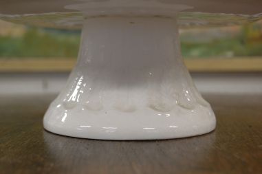 (n-7933) Bordallo Pinheiro valge keraamiline tordivaagen jalal