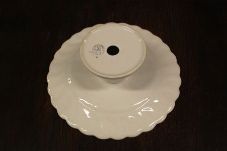 (n-7933) Bordallo Pinheiro valge keraamiline tordivaagen jalal