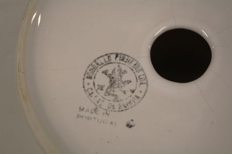 (n-7933) Bordallo Pinheiro valge keraamiline tordivaagen jalal