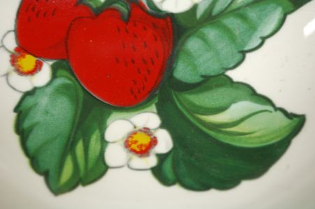 (n-7935) Villeroy & Boch Dessin Original väike jalgadel kauss "Maasikad"