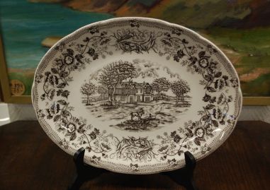 (n-3285) C.P. Ironstone Tableware vaagen