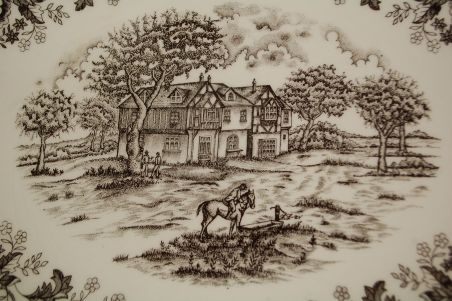 (n-3285) C.P. Ironstone Tableware vaagen