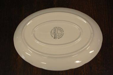 (n-3285) C.P. Ironstone Tableware vaagen